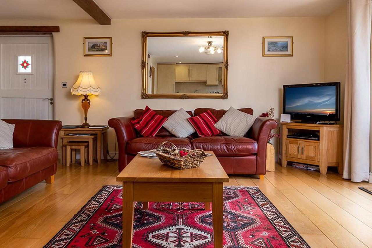 Tregarnedd Cottage Llangefni Exterior photo